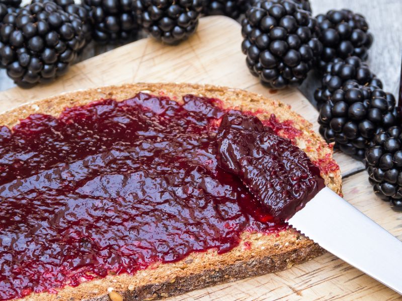 bread-jam-blackberries-fruit