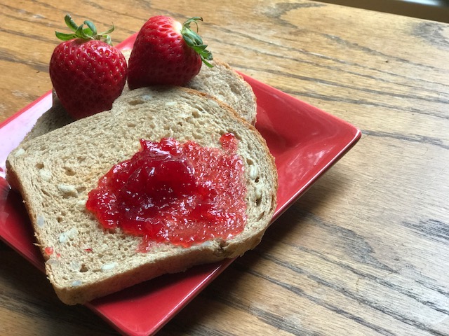 strawberry jam with spelt bread